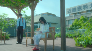 Drawing Closer - Film Screenshot 1