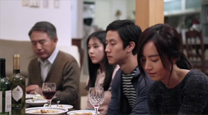 Red Family - Film Screenshot 5