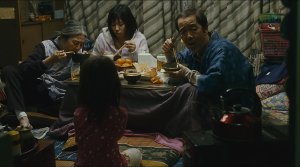 Shoplifters - Film Screenshot 2