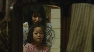 Shoplifters - Film Screenshot 8