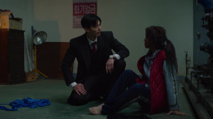 The Noisy Mansion - Film Screenshot 9